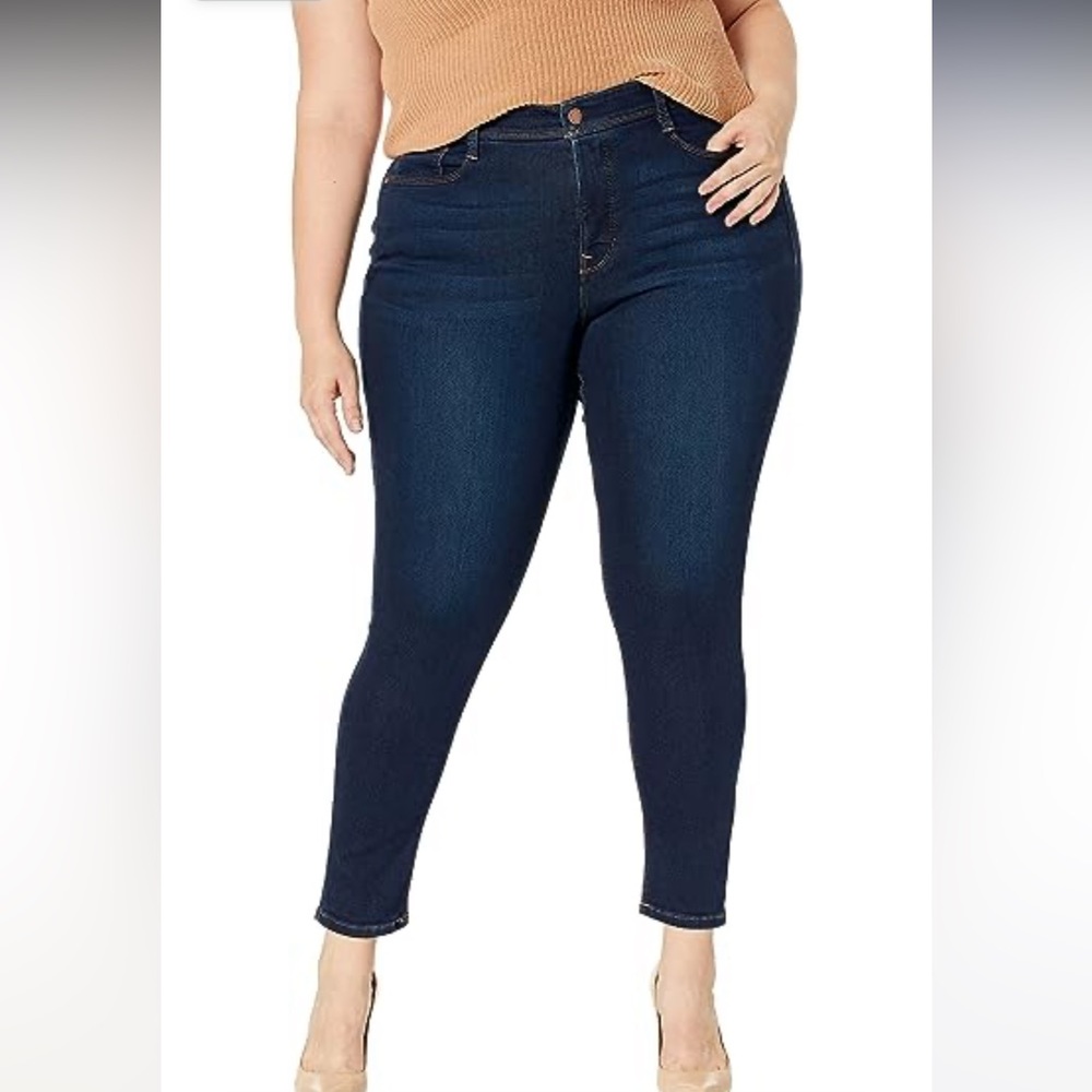 NWT Angels Forever Young Womens 360 Sculpt Skinny Jeans